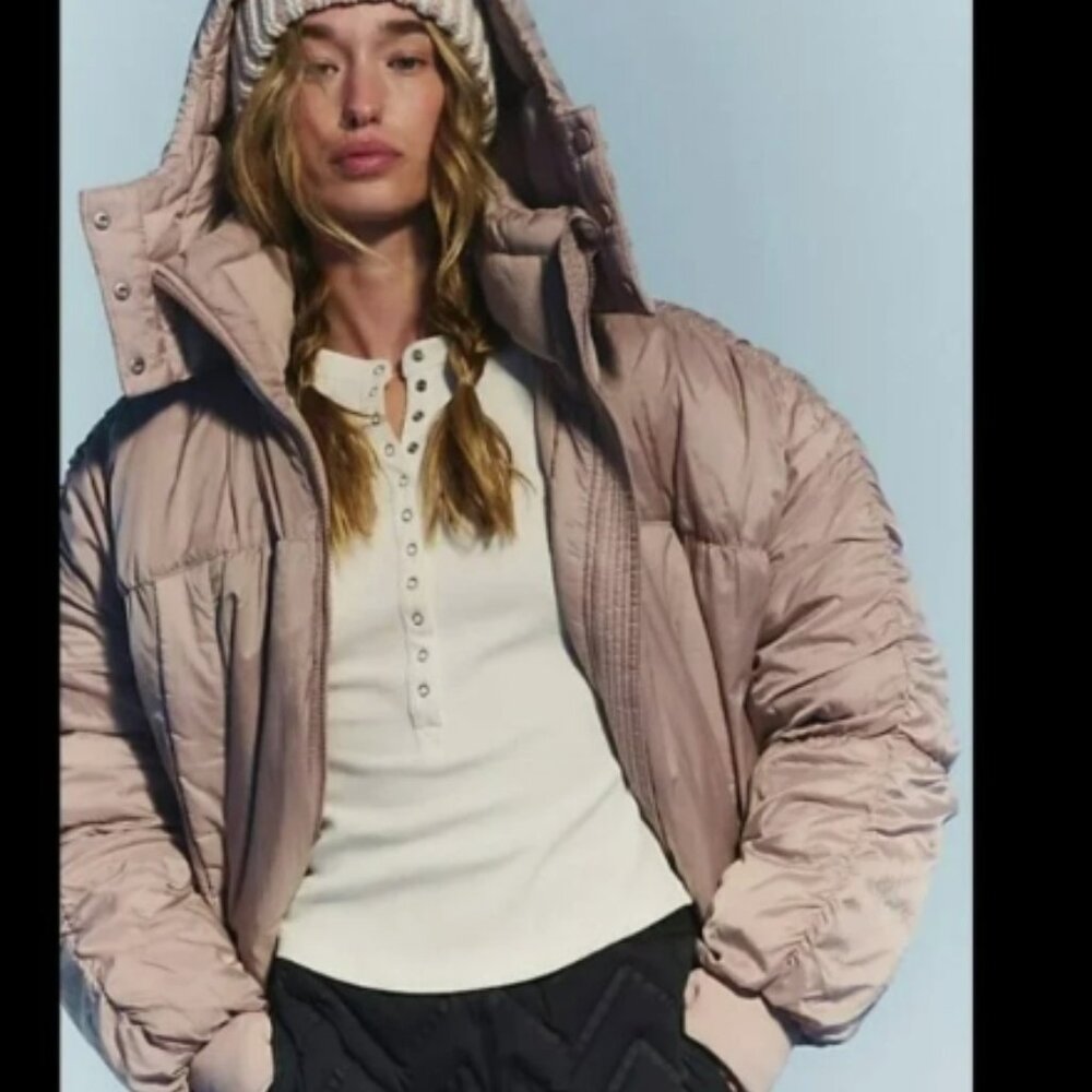 NWT "M" Free People Movement Like A Dream Reversible Puffer Jacket Mauve
